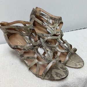 Report strappy heels